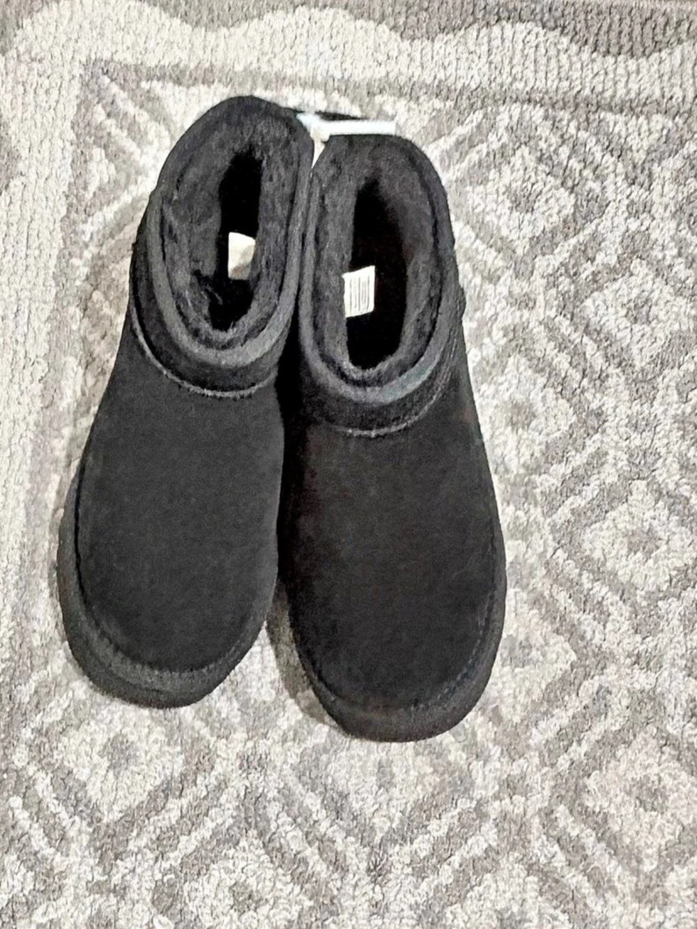 Dream Pairs Fuzzy Classic Mini Boot Black Winter Boots US 5